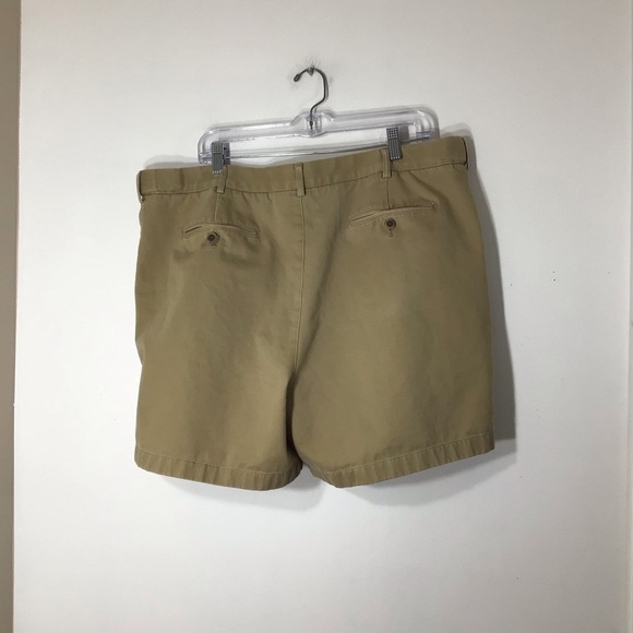 Lands End Tan shorts 42 - Picture 3 of 5